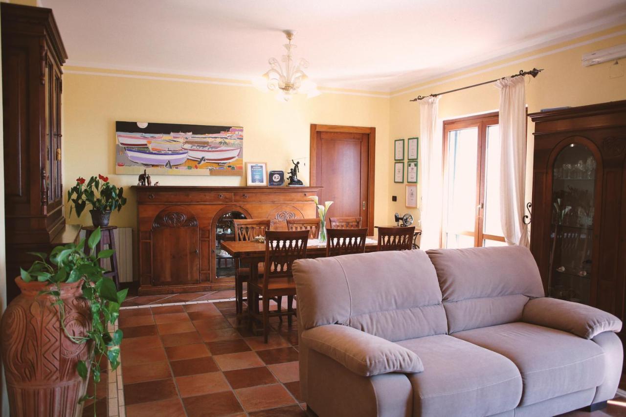 Bed & Breakfast Spigolatrice ซาปรี ภายนอก รูปภาพ